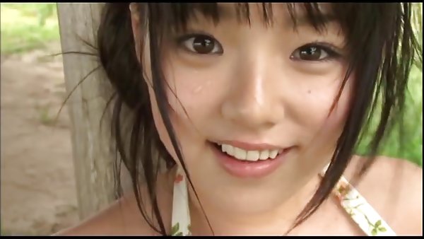 房地产搞死硬的女生有内裤的公共超短裙